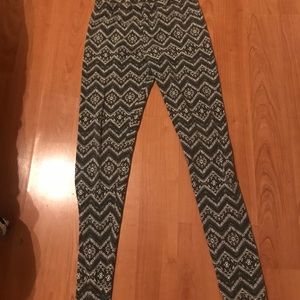 Patterned leggings